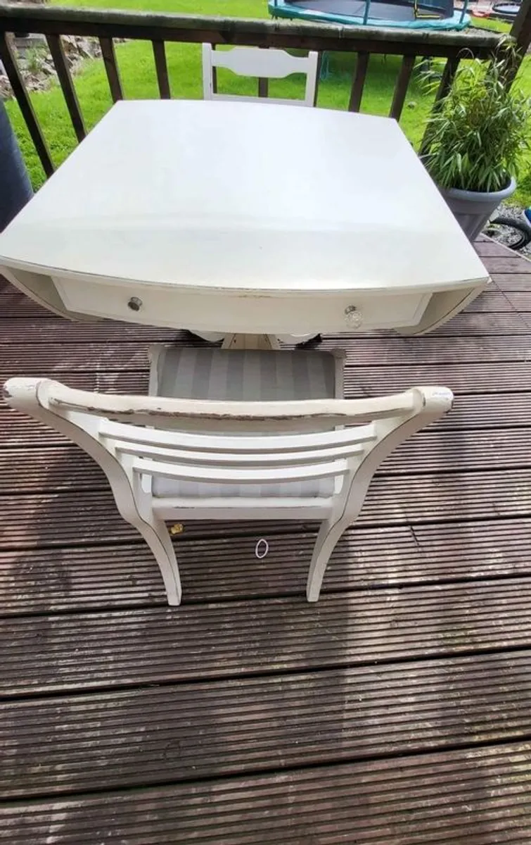 Antique Oval drop leaf table with claw legs and four chairs - Image 2