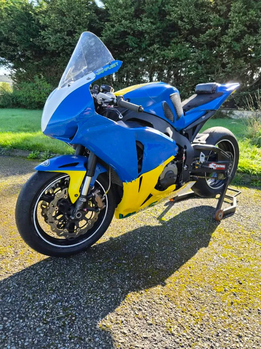 08 Honda fireblade race bike - Image 1