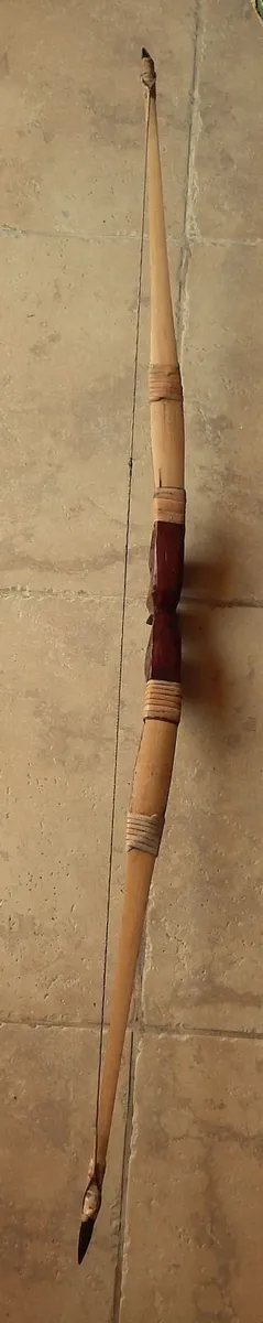 Wood Recurve Archery Bow with Hand Carved Handle - Image 3