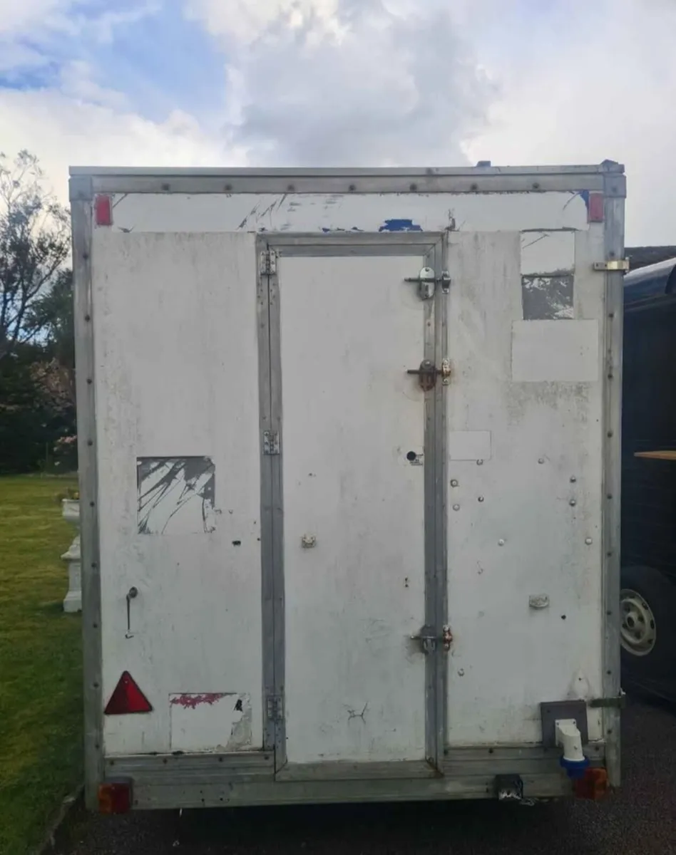 Catering Trailer - Image 2