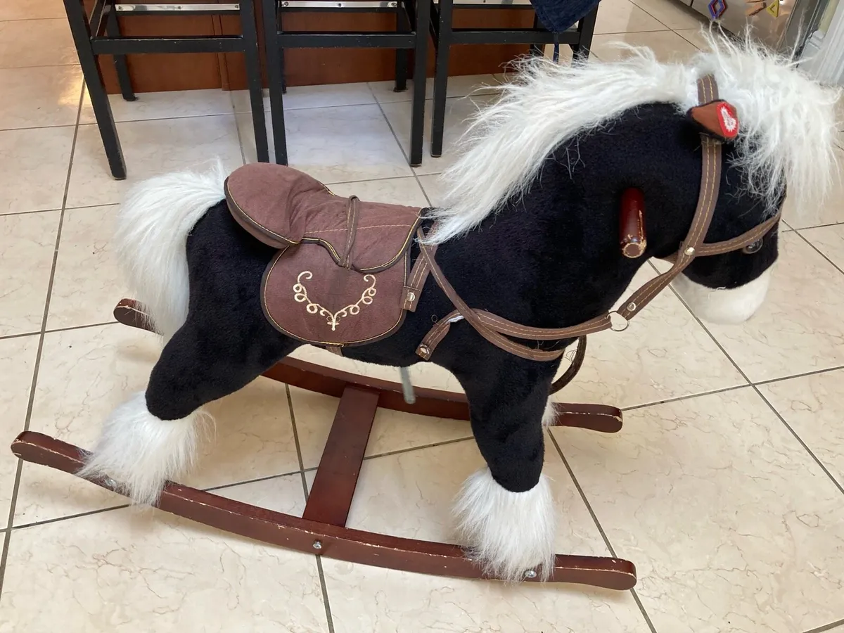 Rocking horse and Pink push along car - Image 2