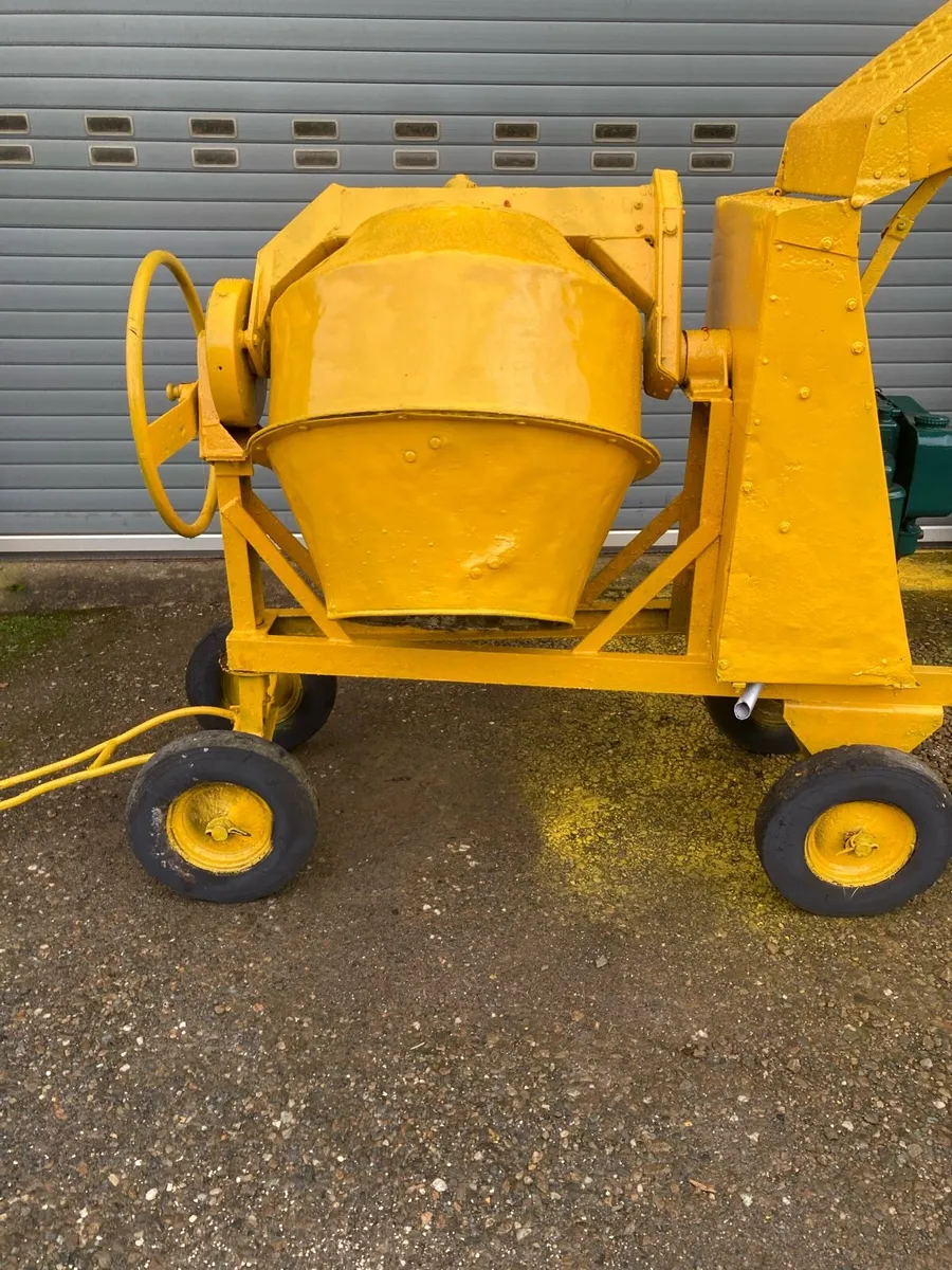 Benford cement mixer - Image 1