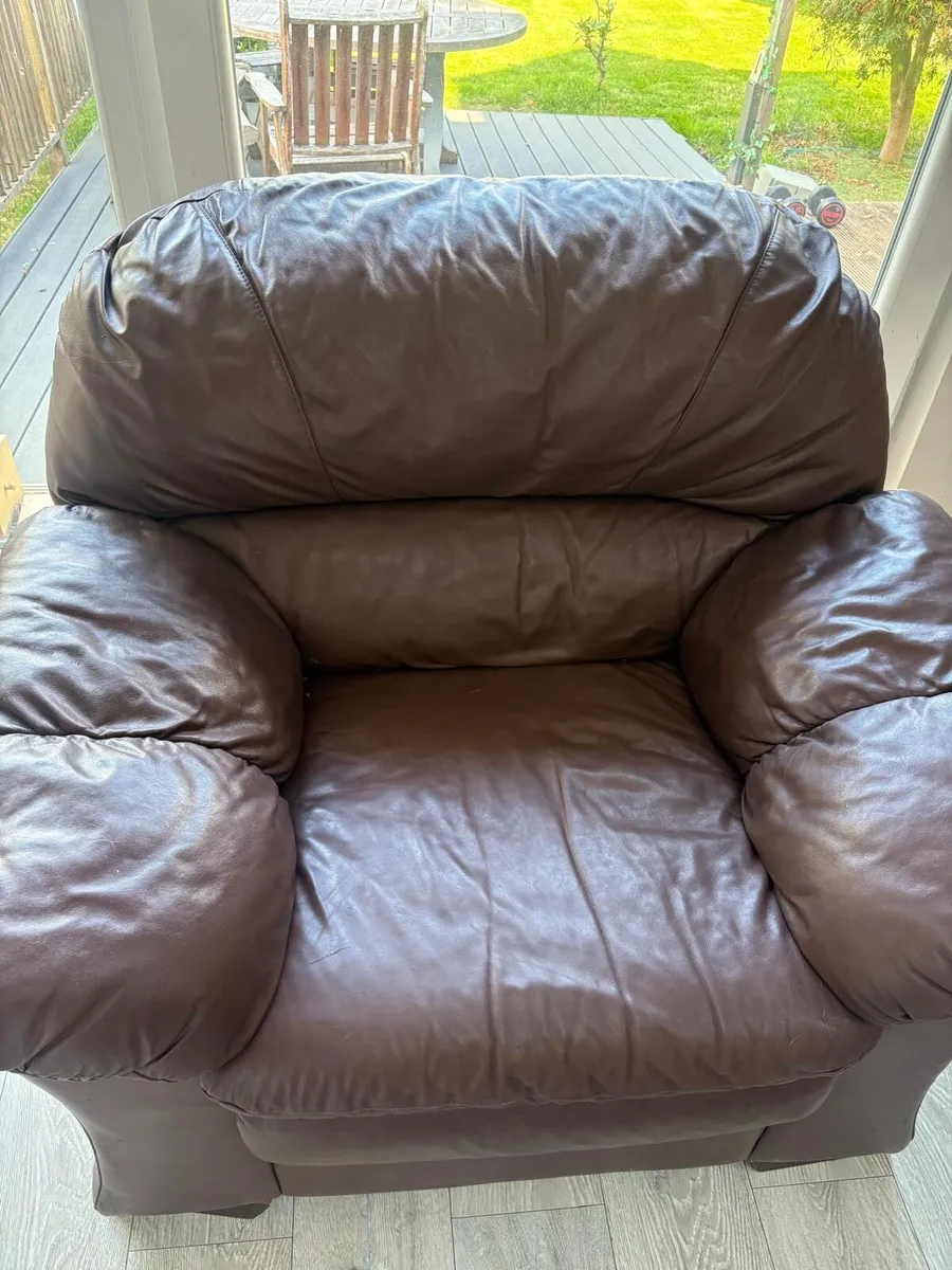 Couch - Image 3