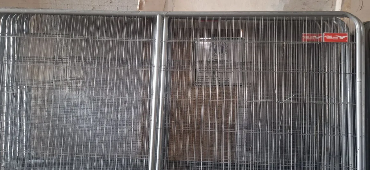 Site security fencing 3450mm wide x 2000mm high - Image 1