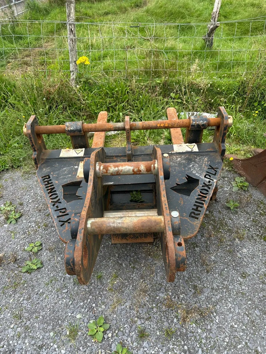 Buckets/attachments - Image 3