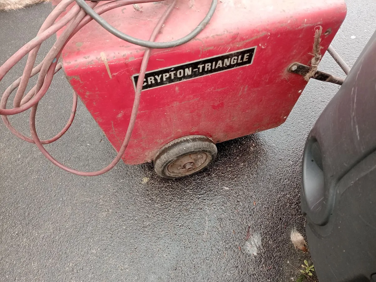 Arc Welder - Image 1