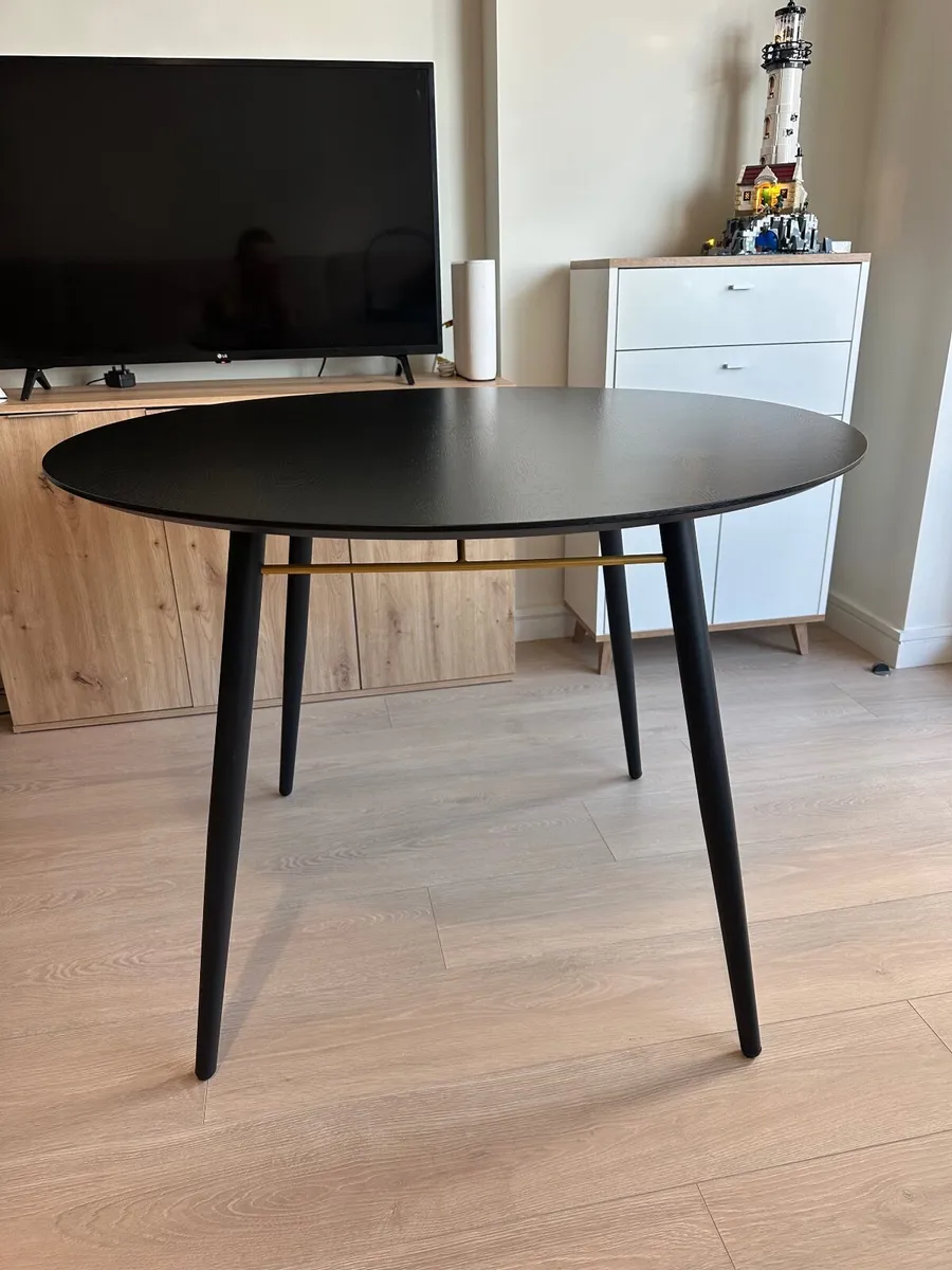 Round dining table 100cm - Image 1