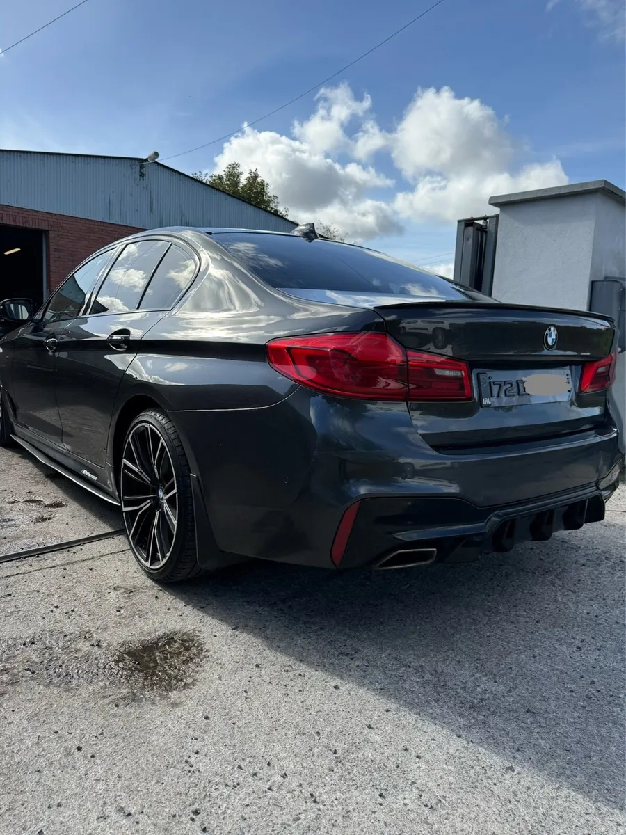 2017 BMW 520d G30 M-Sport Auto - Image 4