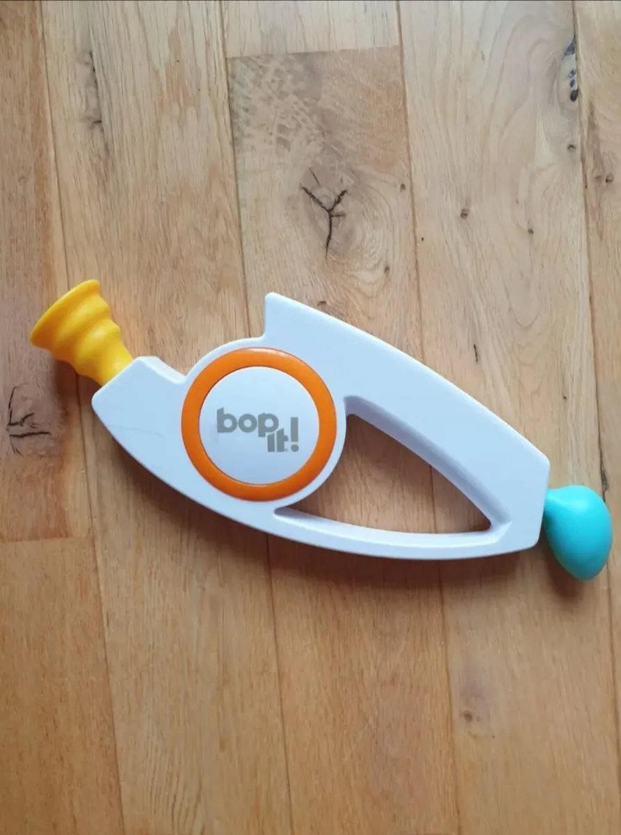 Bop it game - Image 1