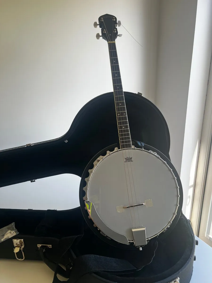 Clareen Irish tenor banjo (19 fret) - Image 3