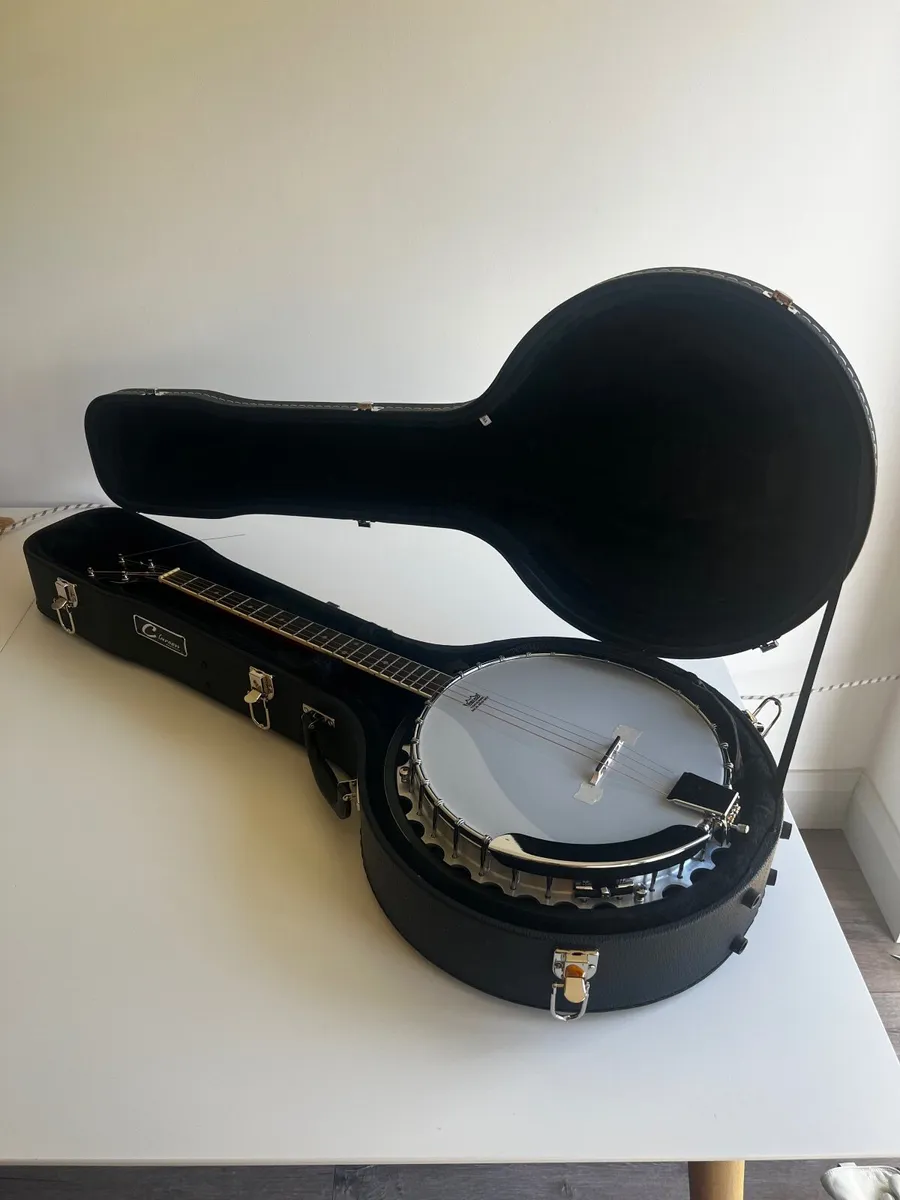 Clareen Irish tenor banjo (19 fret) - Image 4