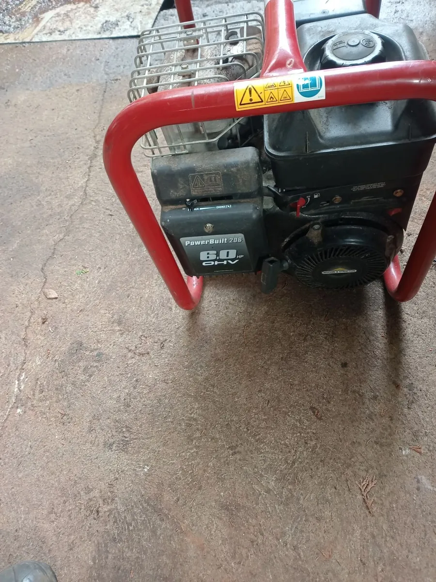 Briggs and Stratton Generator - Image 4