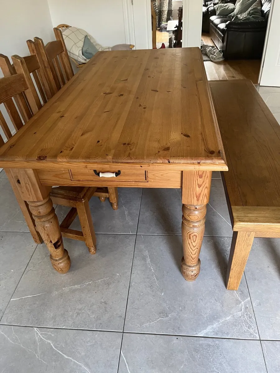 Kitchen Table, Bench and 3 chairs - Image 1