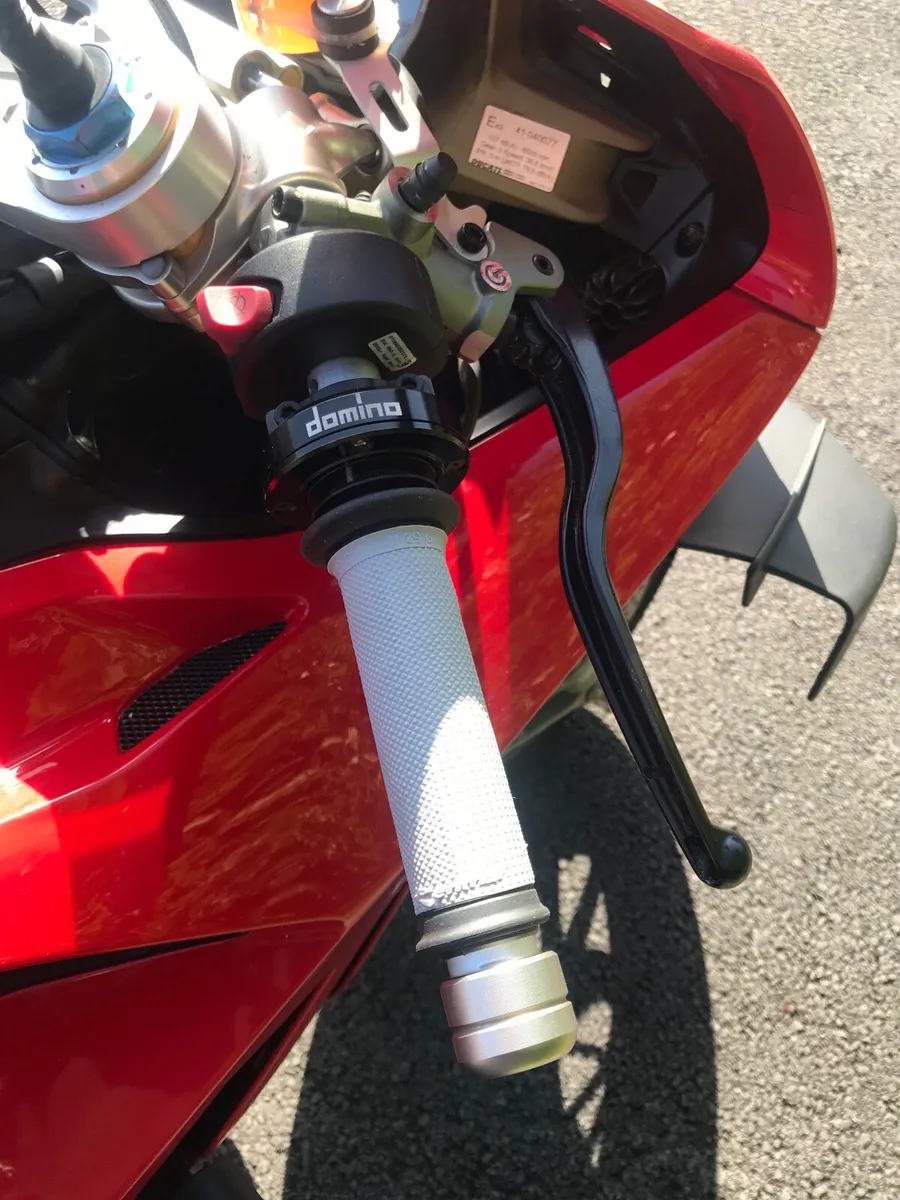 DUCATI Panigale V4S - Image 4