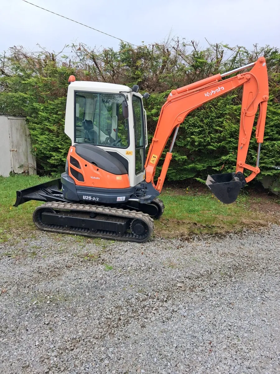 Kubota U25-3 Digger - Image 1