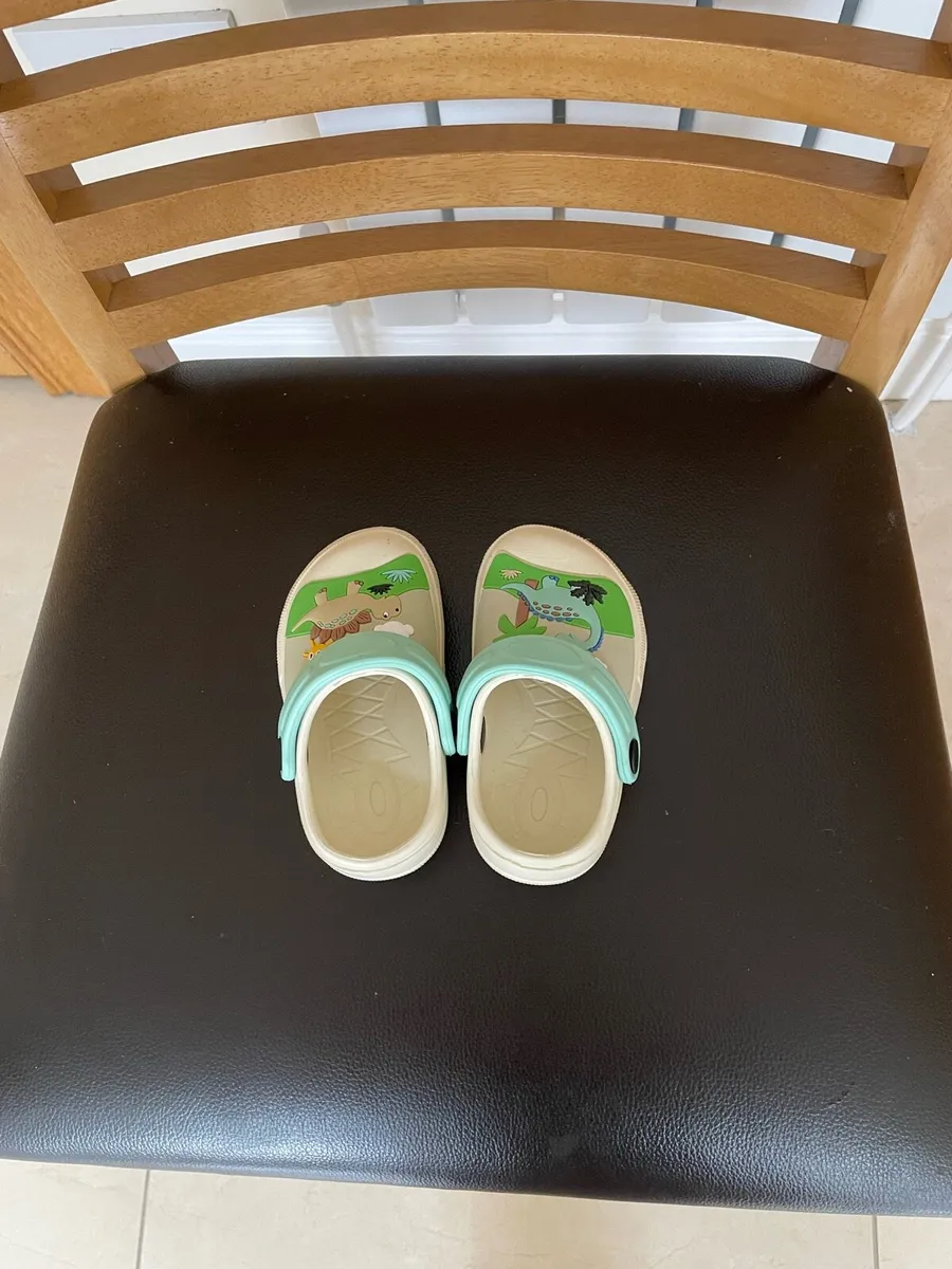 Boys crocs - Image 2