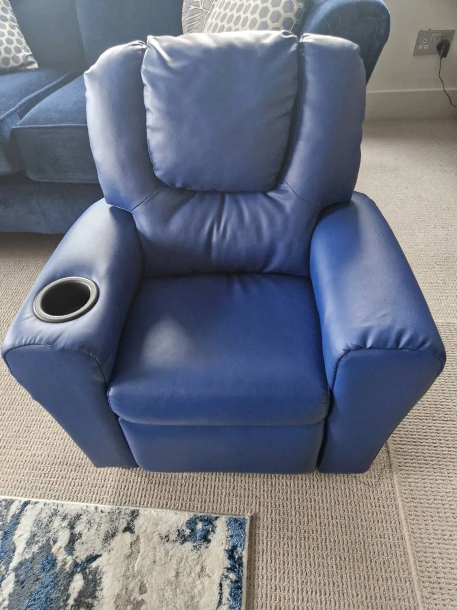 Kids Reclining Armchair - Image 2