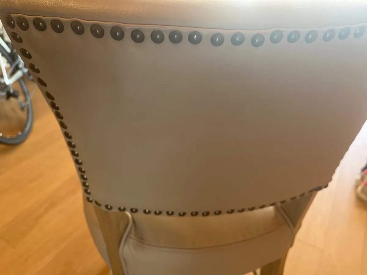 2 Kitchen Bar Stools - Image 4
