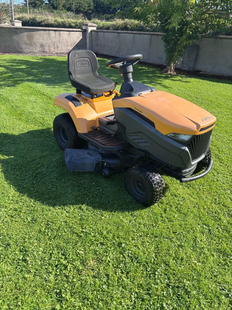 Ride On Lawnmower - Image 4