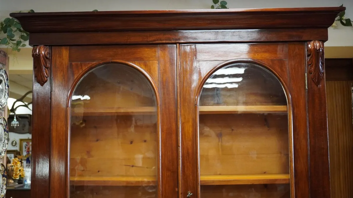 Antique Mahogany Bookcase / Display Cabinet - Image 3