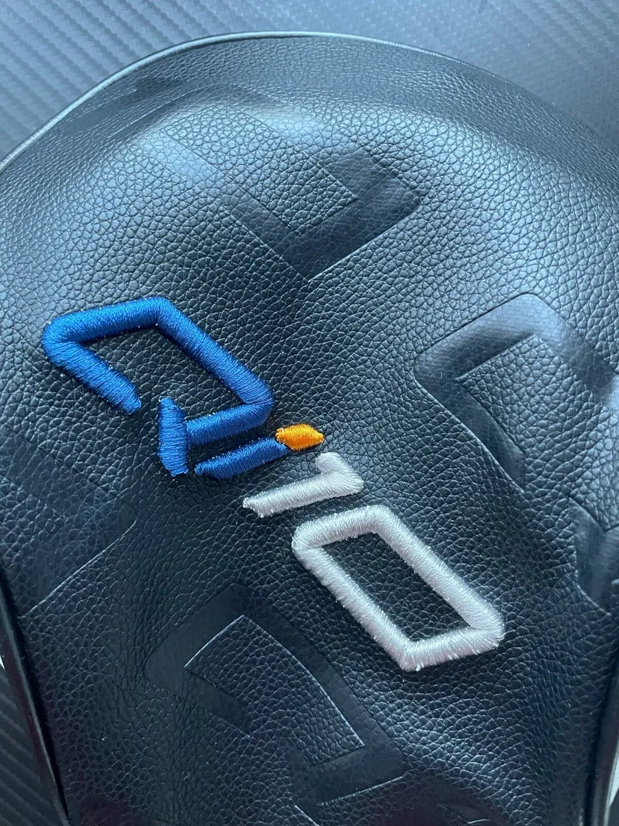 Taylor made Qi10 Driver Cover ( New ) - Image 2