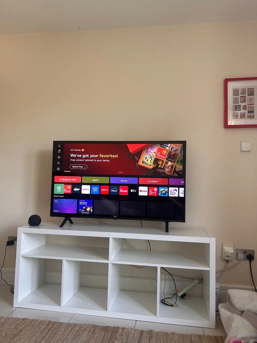 LG UR78 50 inch 4K Smart UHD TV - Image 1