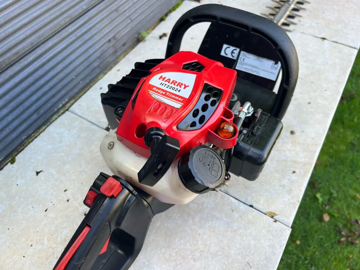 Hedge trimmer - Image 2
