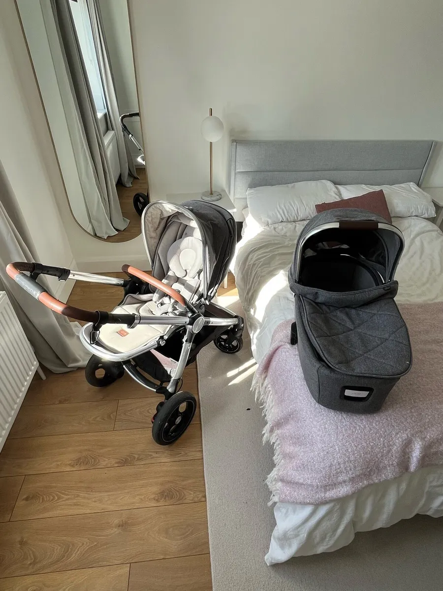 Mamas & Papas Travel System - Image 1