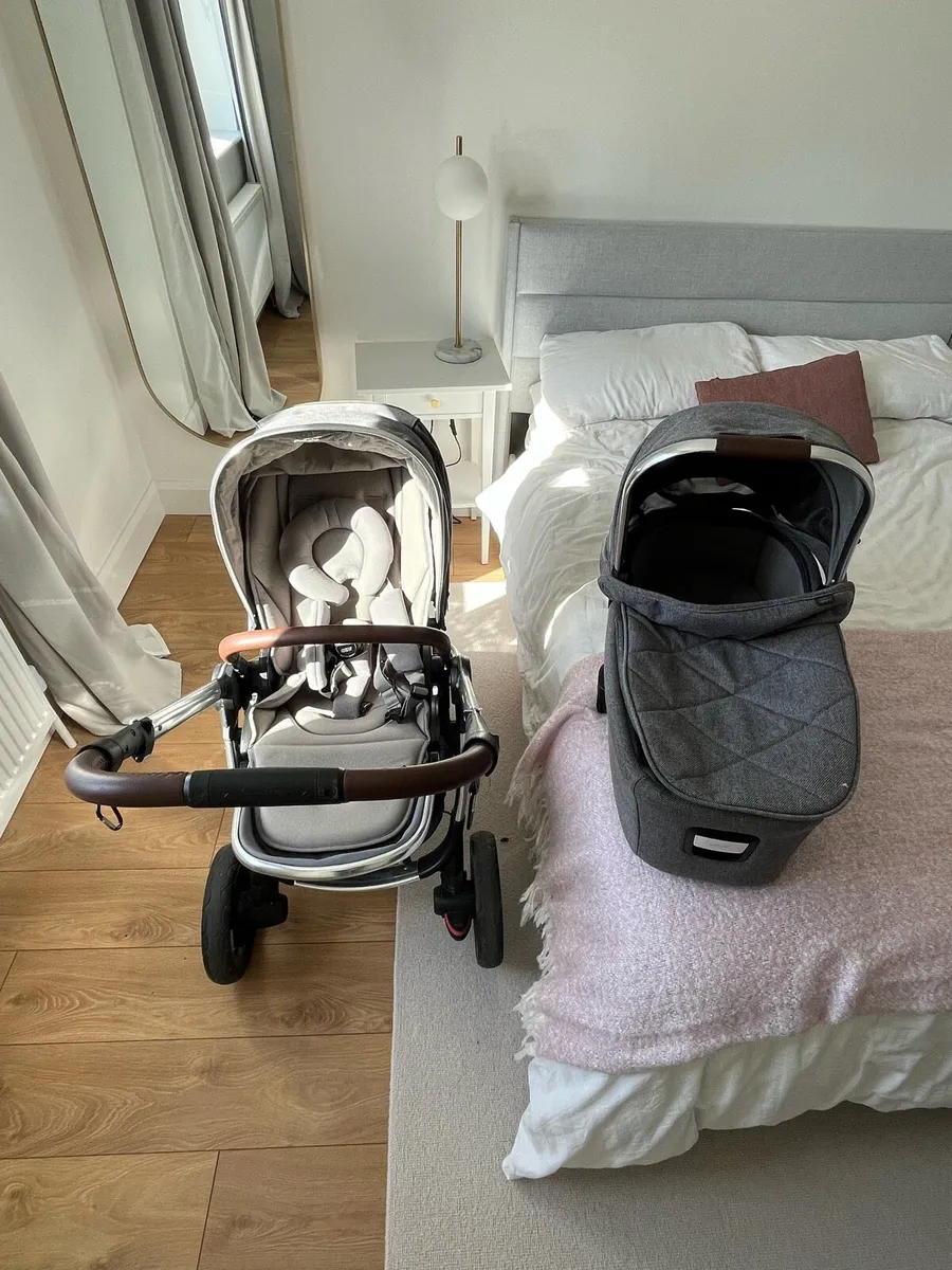 Mamas & Papas Travel System - Image 2