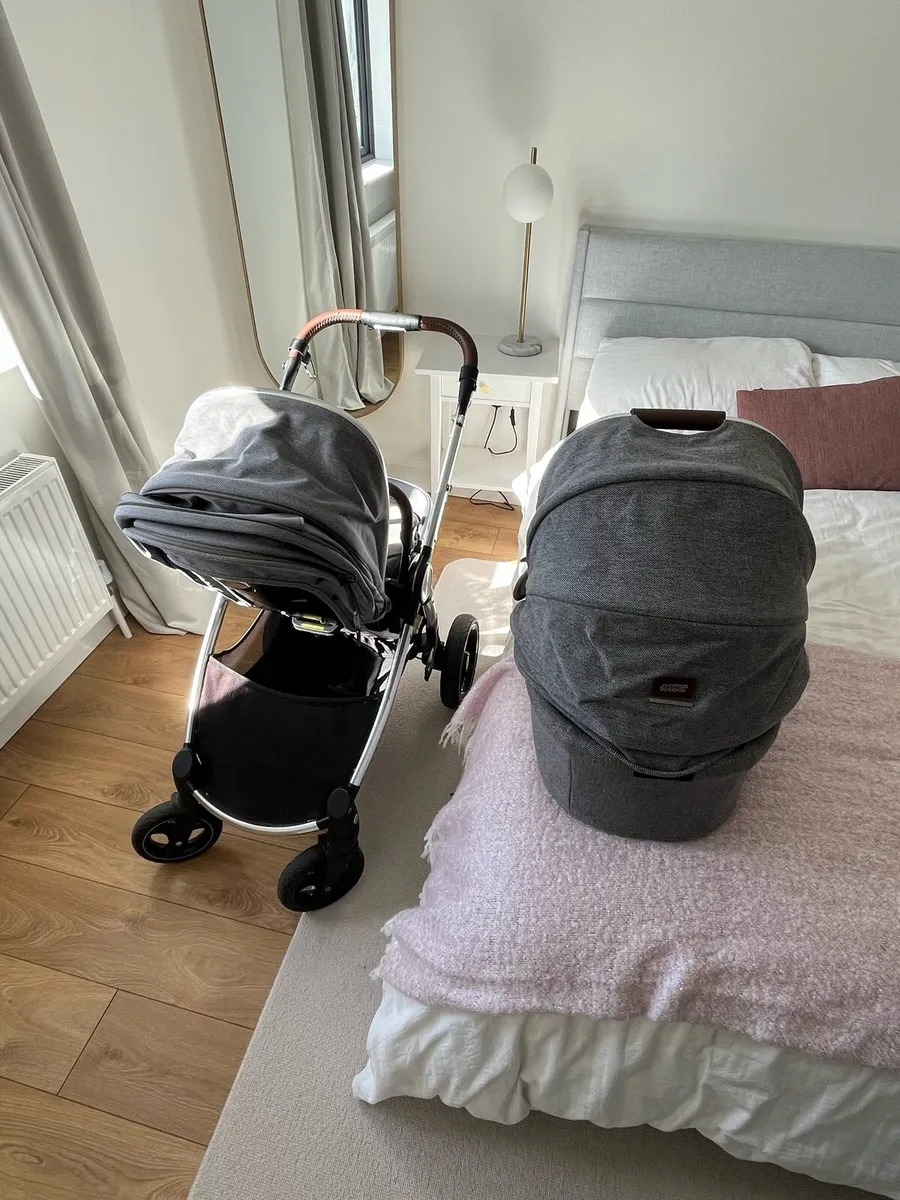 Mamas & Papas Travel System - Image 3