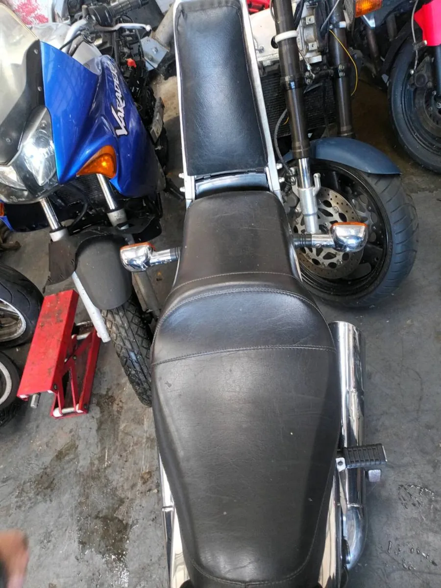 Breaking!!!! Honda VT500 Shadow 1983 - Image 4