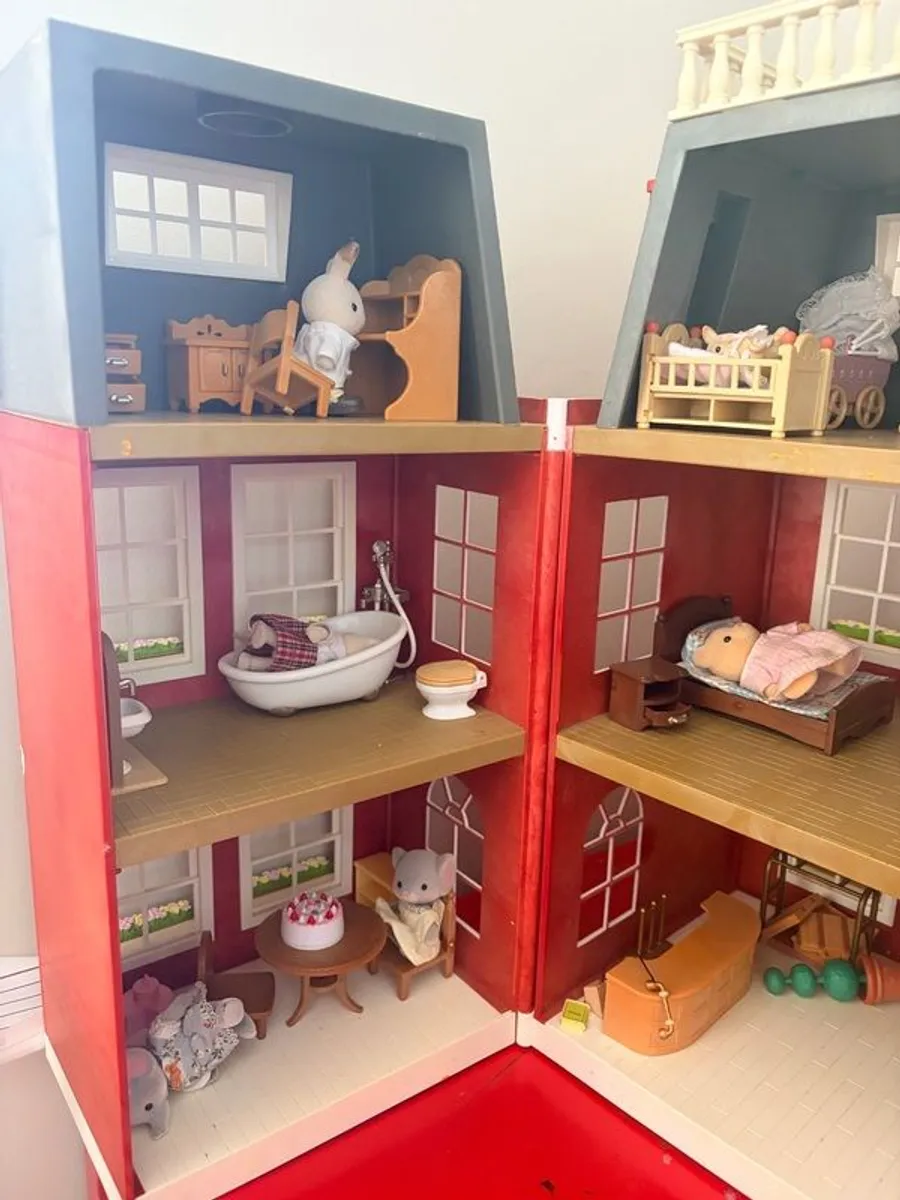 Sylvanian Families-large bundle - Image 4