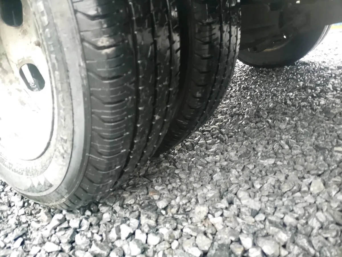 2017 Ford Transit recovery  cvrt belts done 14,500 - Image 4