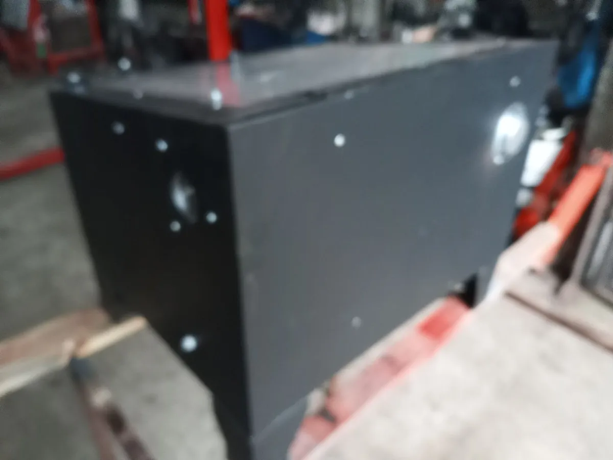 90Lts Bench Top Sand blaster - Image 4