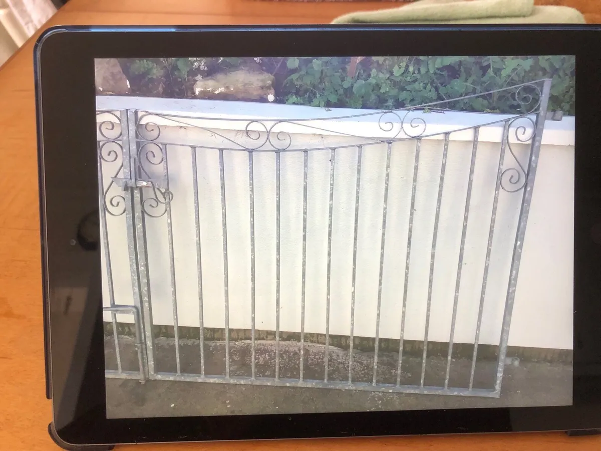 Gates - Image 2