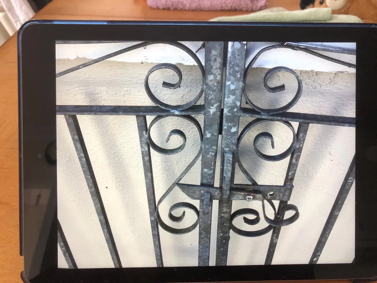 Gates - Image 4