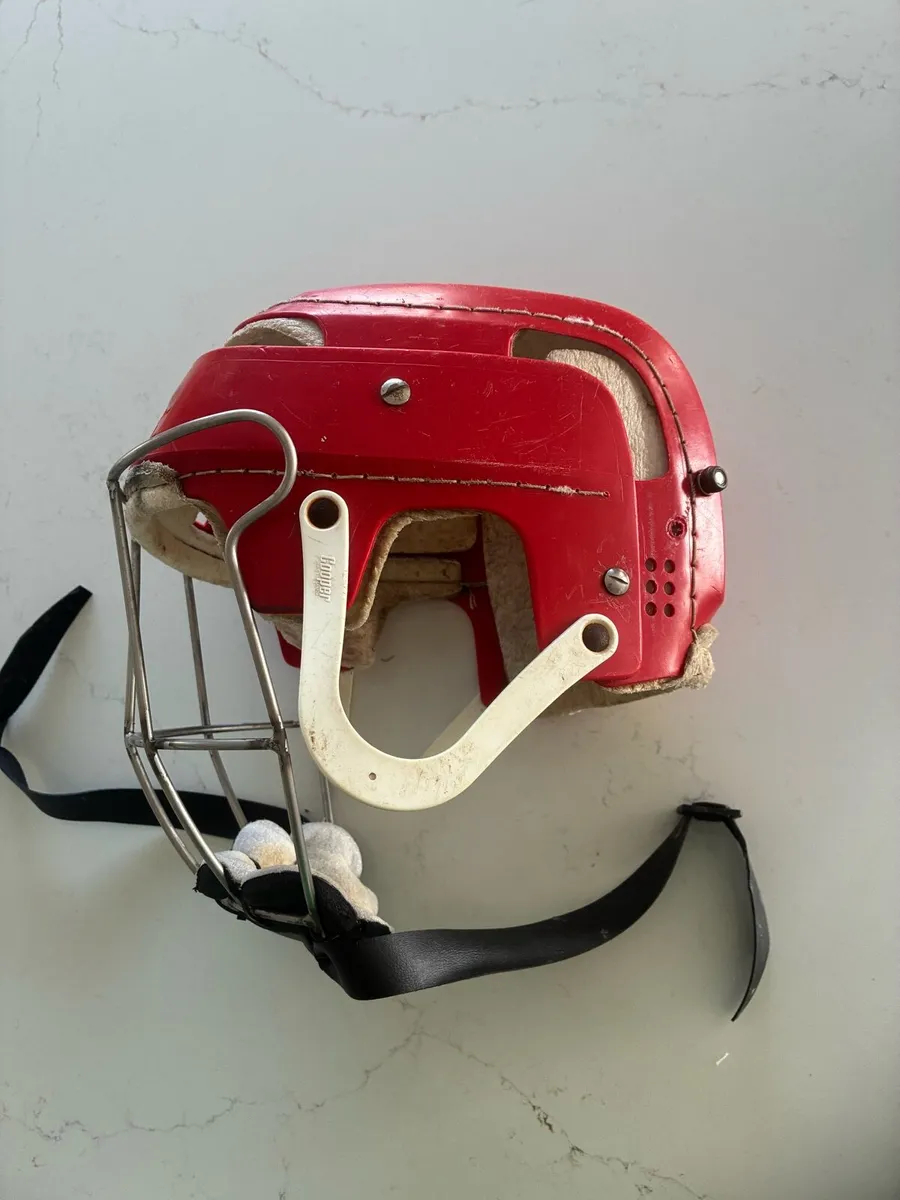 Old style cooper hurling helmet - Image 2