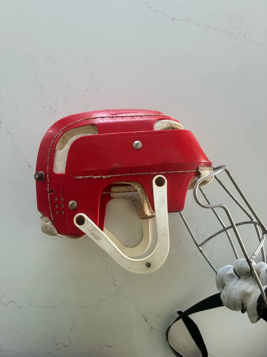 Old style cooper hurling helmet - Image 3