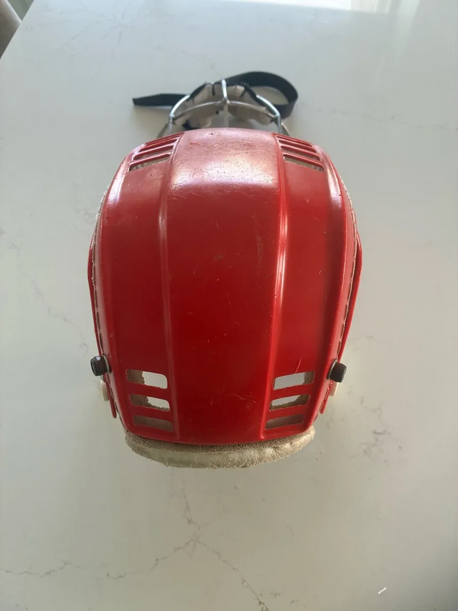 Old style cooper hurling helmet - Image 4