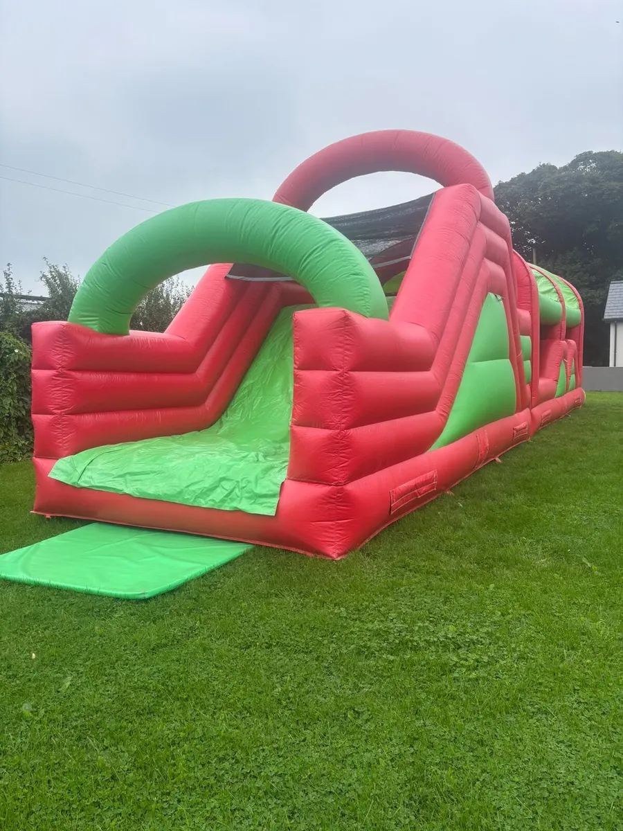 Bouncy castle - Image 1