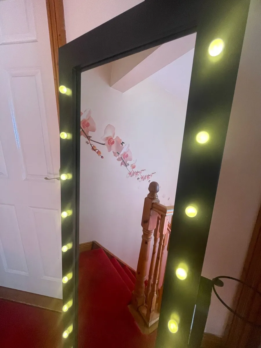 Standing Mirror with LED - Image 2