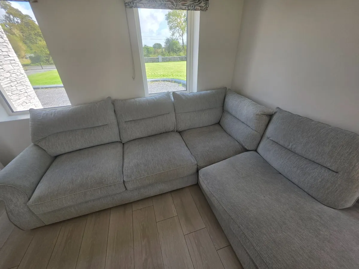 Large Light Blue  Sofa – Excellent Condition - Image 2