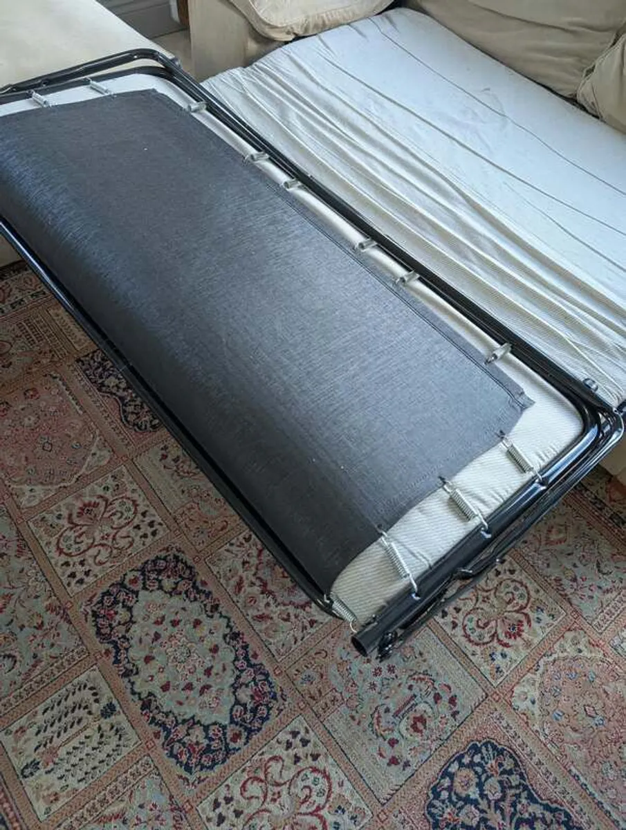 L Shaped Couch and sofa bed - Image 2