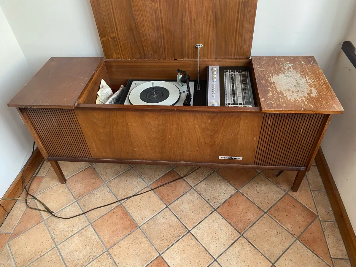 Vintage Nordmende Radiogram record player - Image 4
