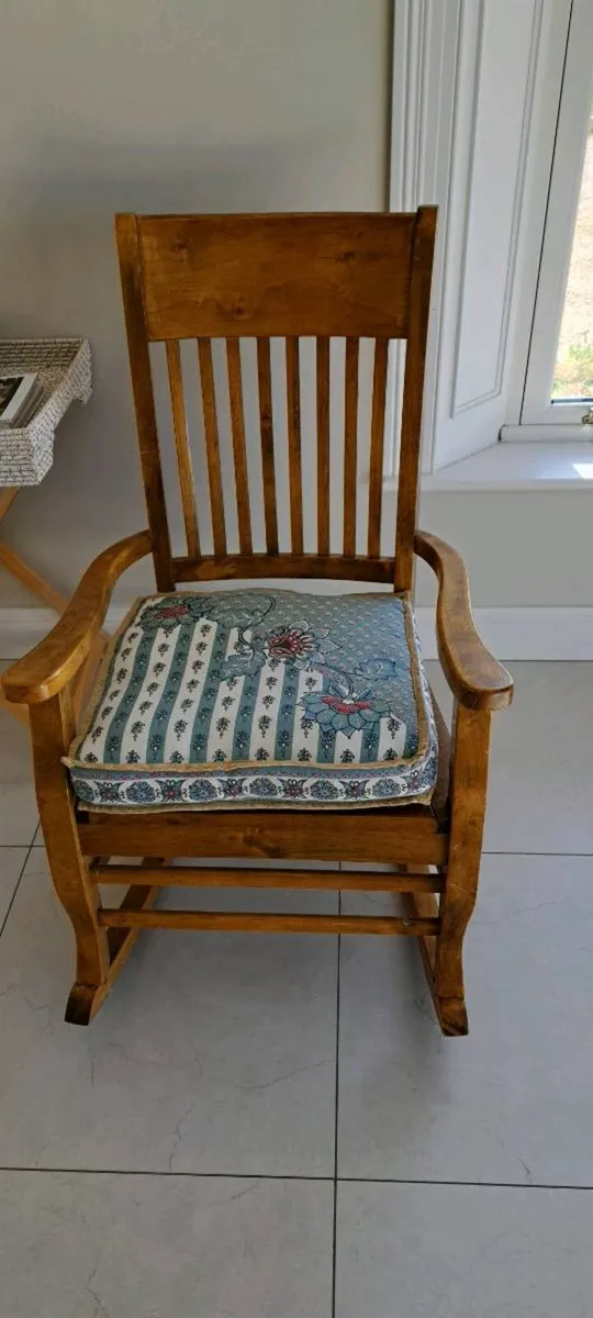 Rocking chair - Image 1