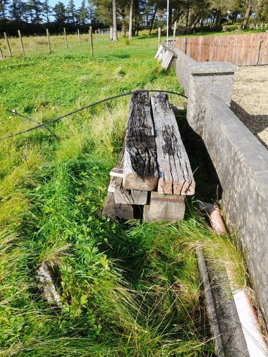 Poles and sleepers - Image 2