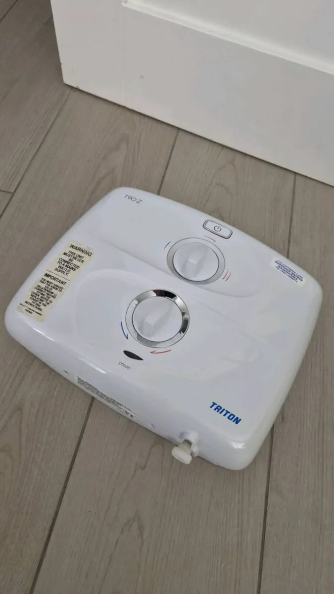 Triton T90z Electric Shower - Image 3