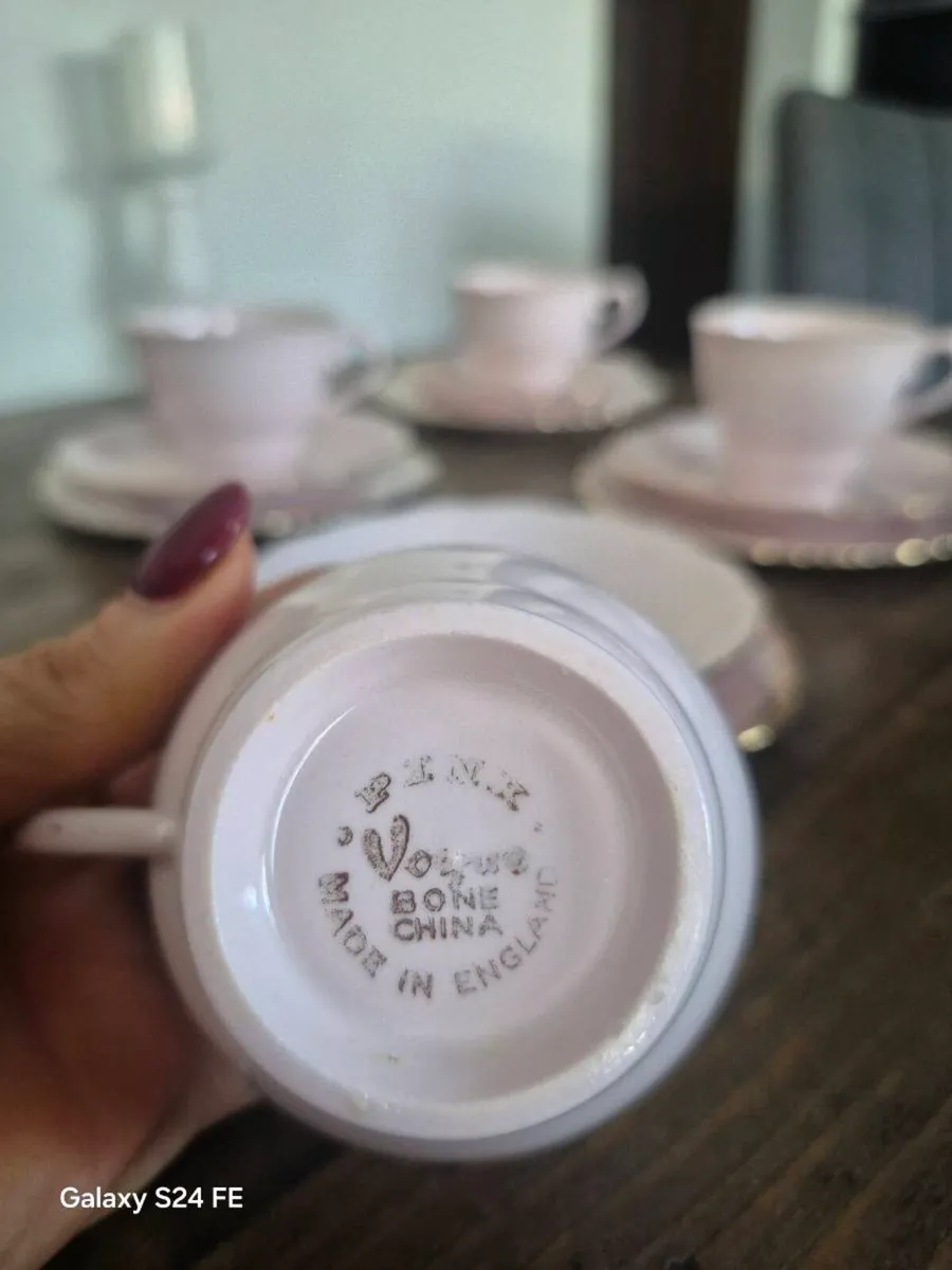 Vitage Pink Vogue Bone China Tea Set - Image 3