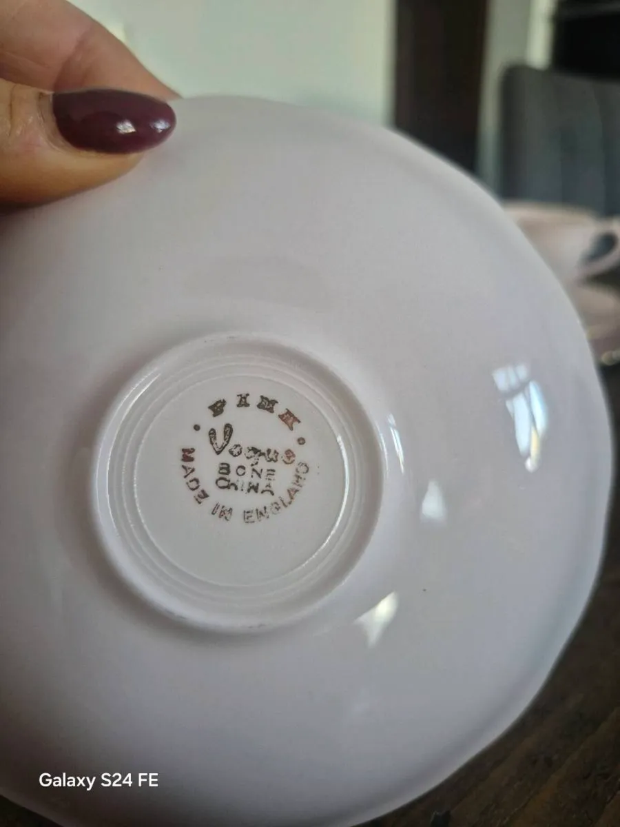 Vitage Pink Vogue Bone China Tea Set - Image 2