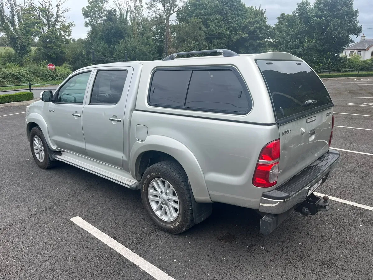 142 Toyota Hilux 3.0 D4D - Image 4